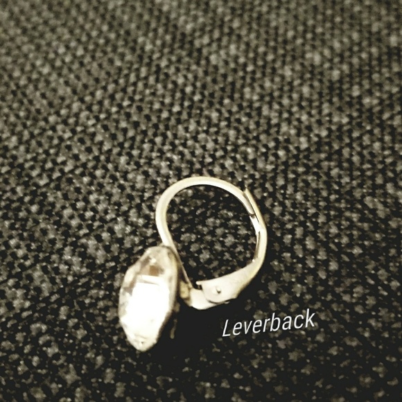 BOHO-NEW-Swarovski Crystal element earrings - Picture 2 of 2